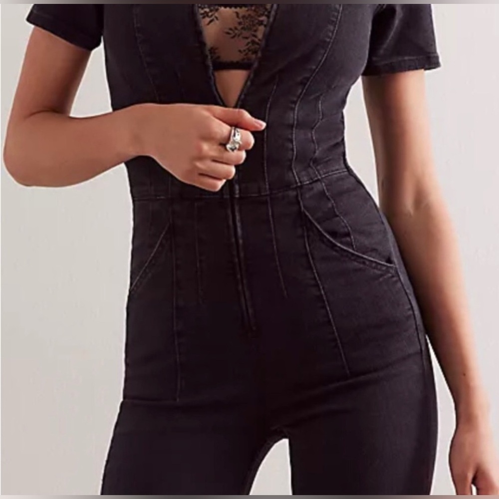 Free People Black Short-Sleeve Fitted Jumpsuit - Picture 3 of 9